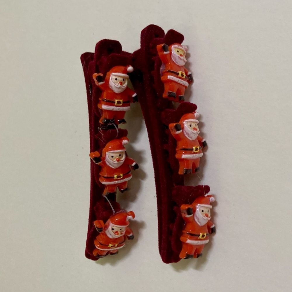 Santa Hair Clips  - Picture 5 of 6